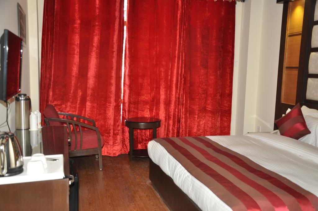 Hotel Southgate Shimla Bilik gambar